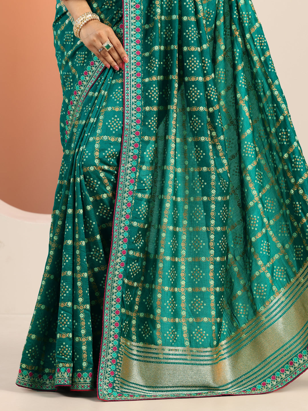 Green Printed Silk blend Saree With Unstitched Blouse Piece 