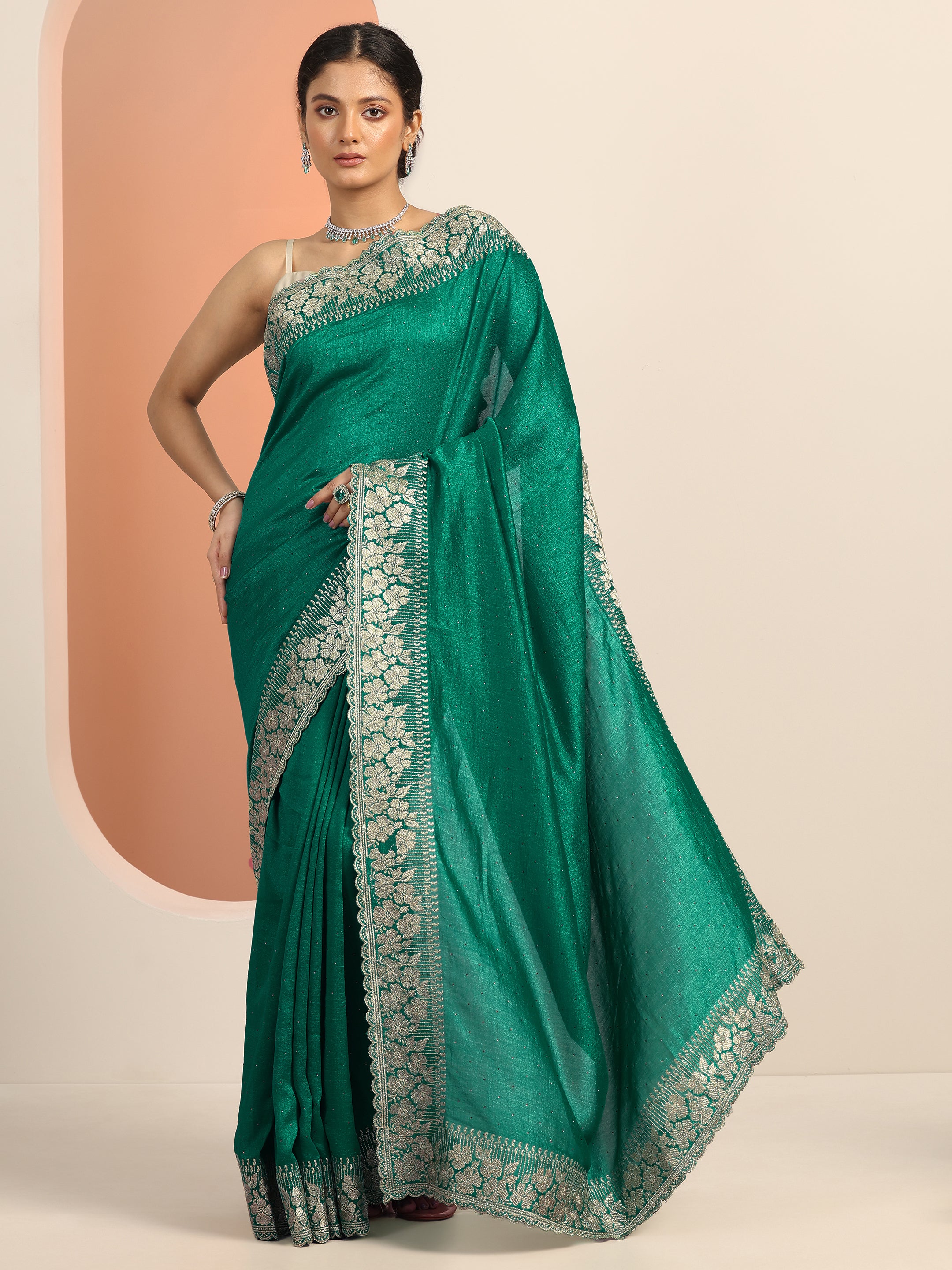 libas Green Embellished Silk blend Saree With Unstitched Blouse Piece-picture-28