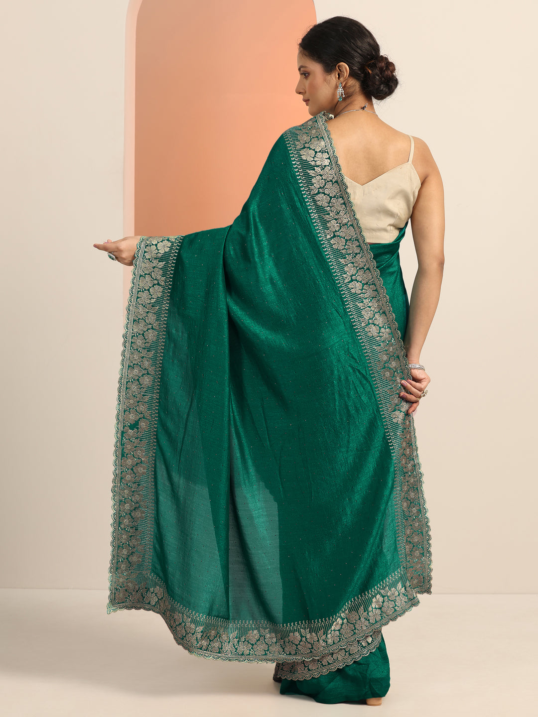  Green Embellished Silk blend Saree With Unstitched Blouse Piece 