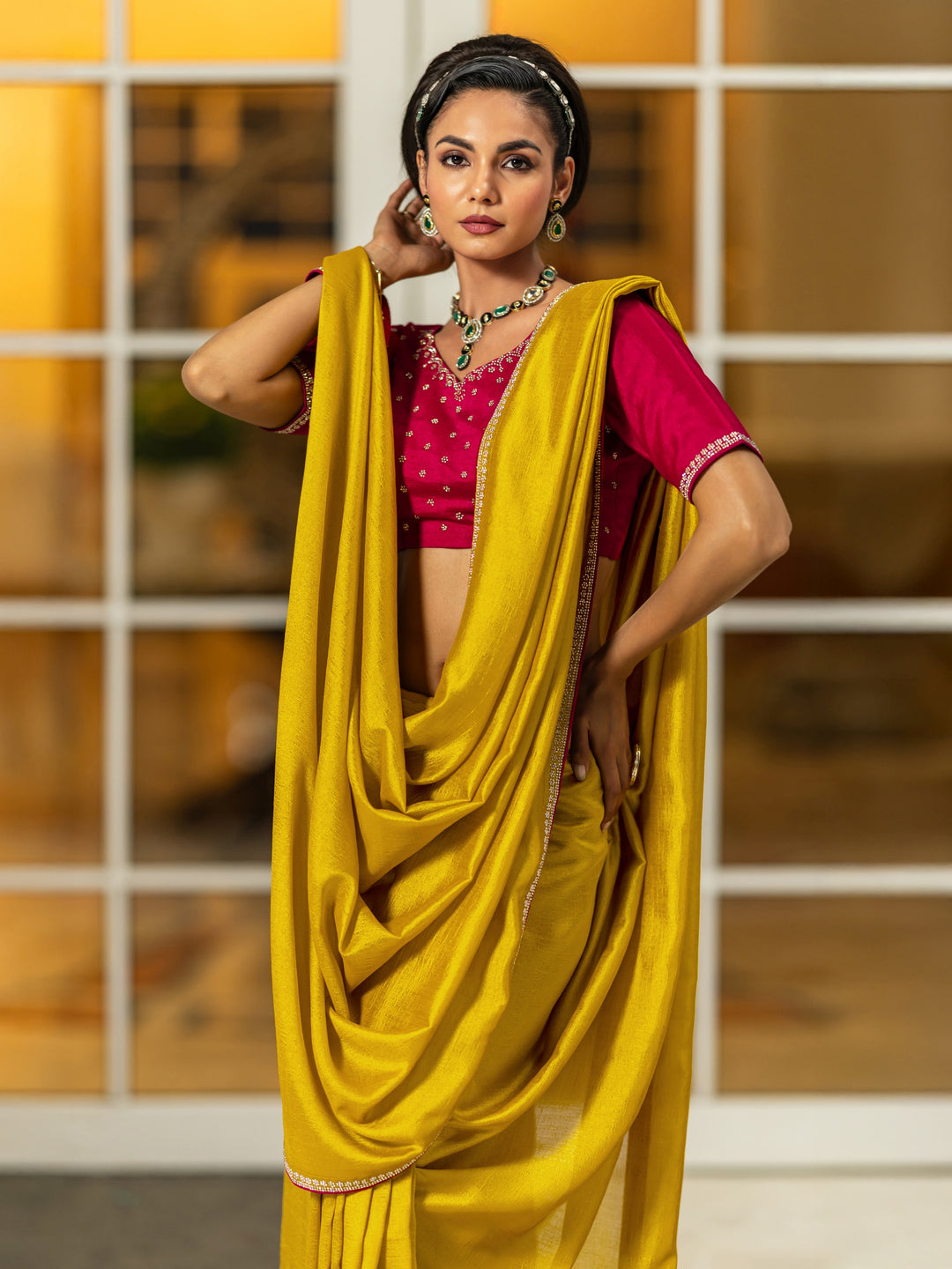 Mustard Solid Silk blend Saree With Unstitched Blouse Piece