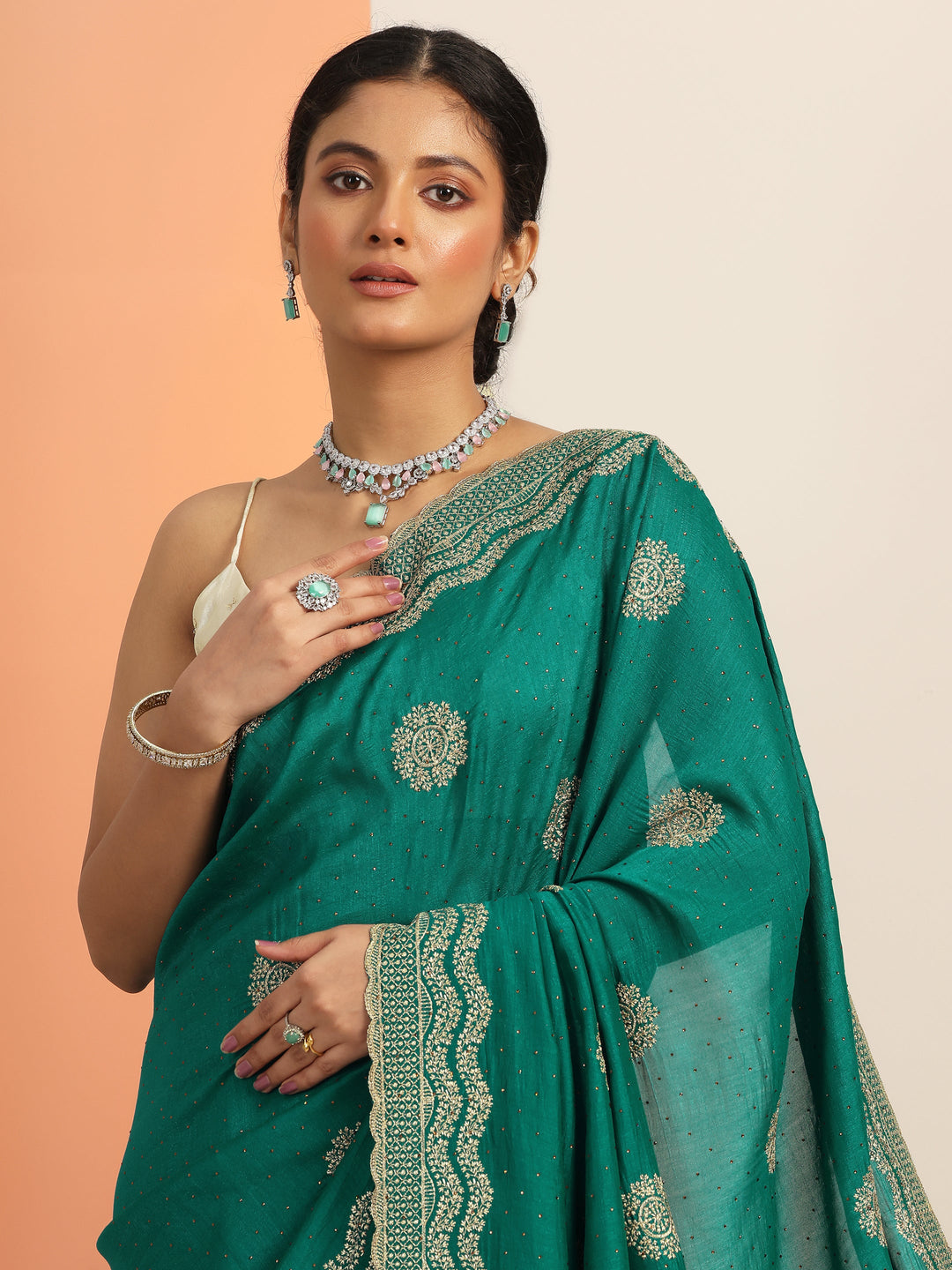  Green Embellished Silk blend Saree With Unstitched Blouse Piece 