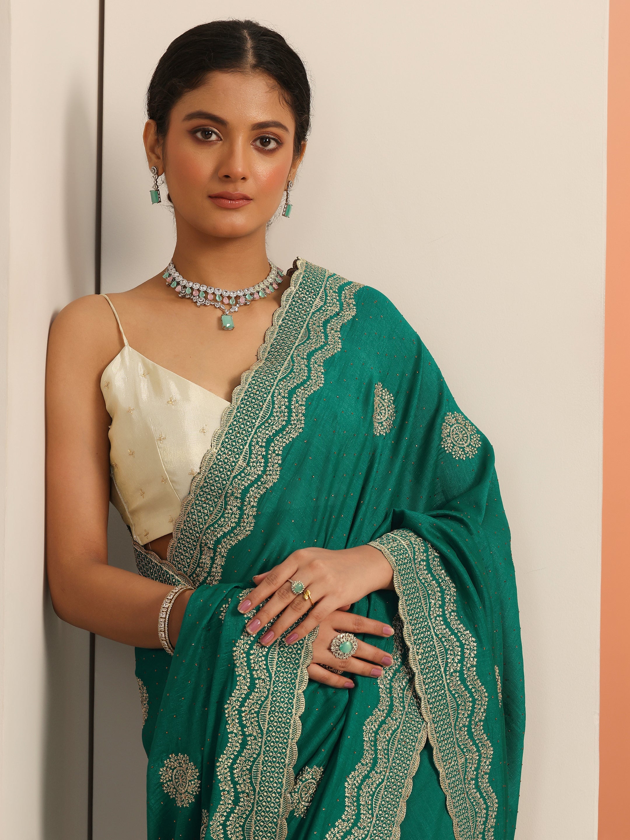 libas Green Embellished Silk blend Saree With Unstitched Blouse Piece-picture-37
