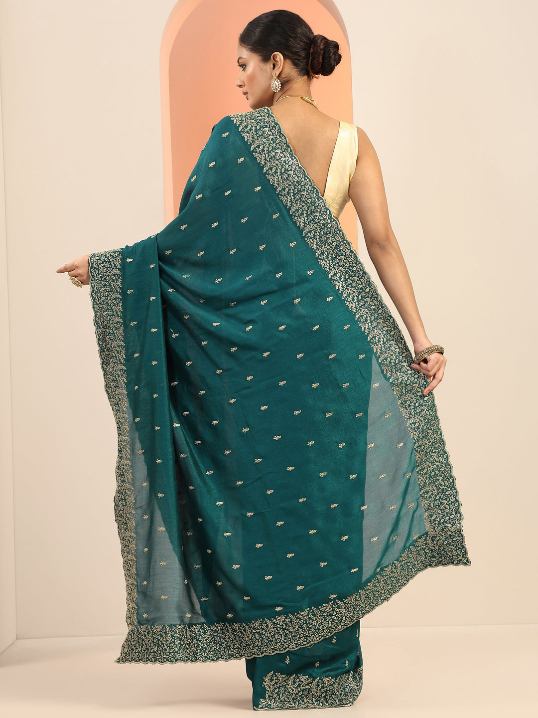  Teal Embroidered Silk Blend Saree With Unstitched Blouse Piece 