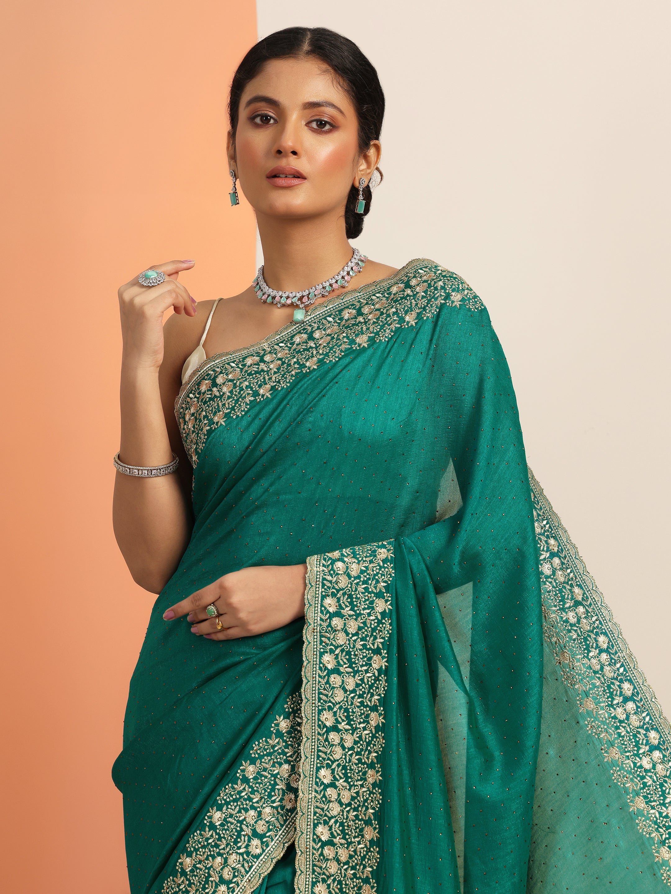 libas Green Embellished Silk blend Saree With Unstitched Blouse Piece-picture-31