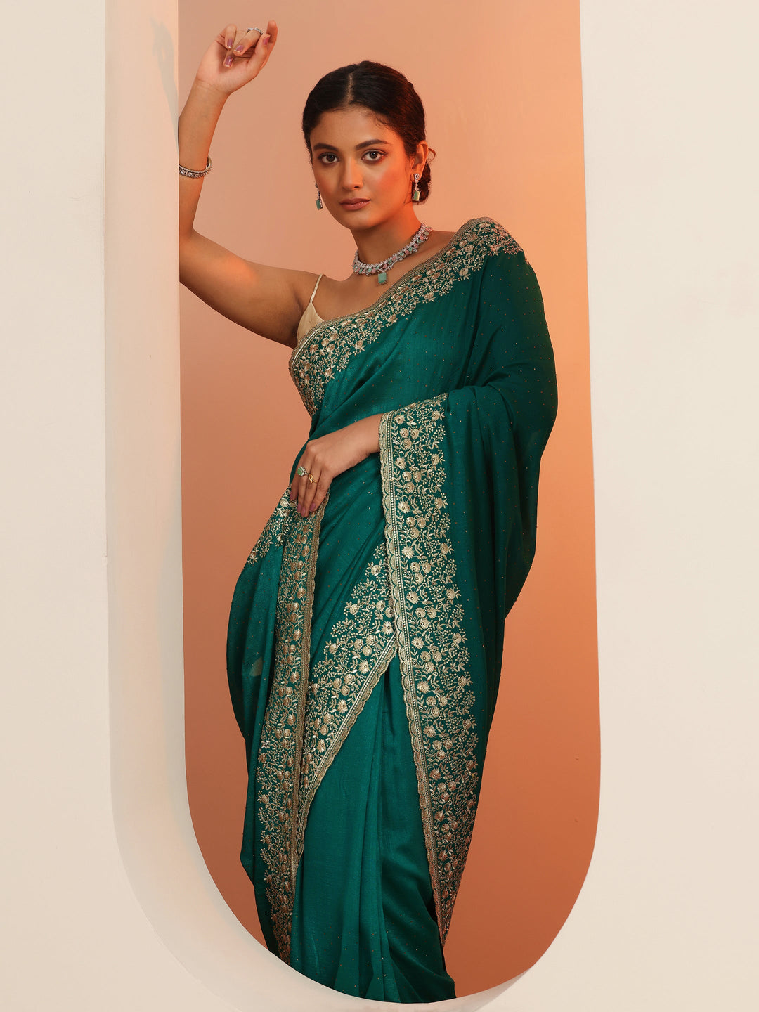  Green Embellished Silk blend Saree With Unstitched Blouse Piece 