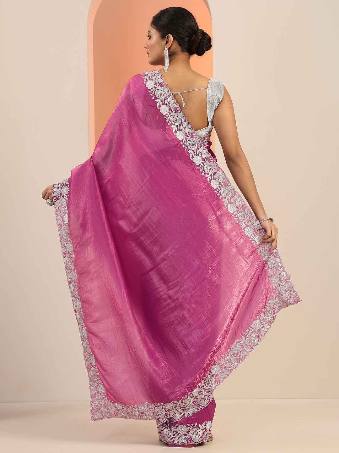  Pink Solid Organza Saree With Unstitched Blouse Piece 