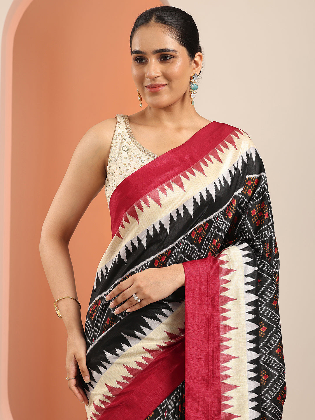  Black Printed Silk Blend Saree With Unstitched Blouse Piece 