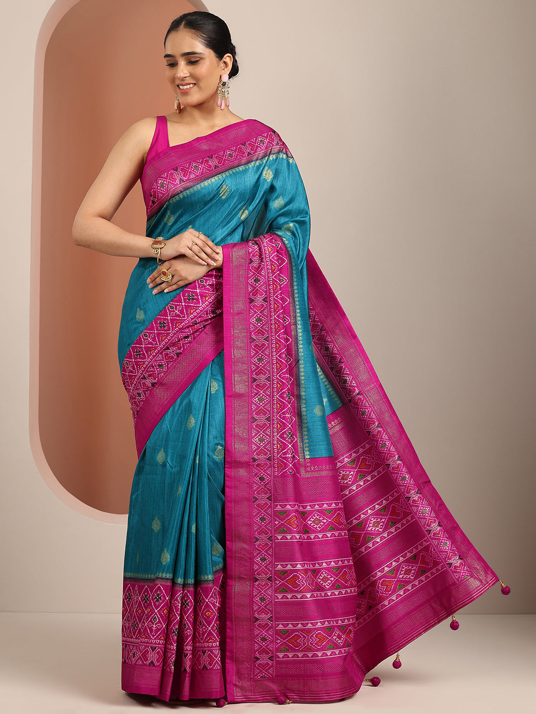  Blue  Silk Blend Saree With Unstitched Blouse Piece 