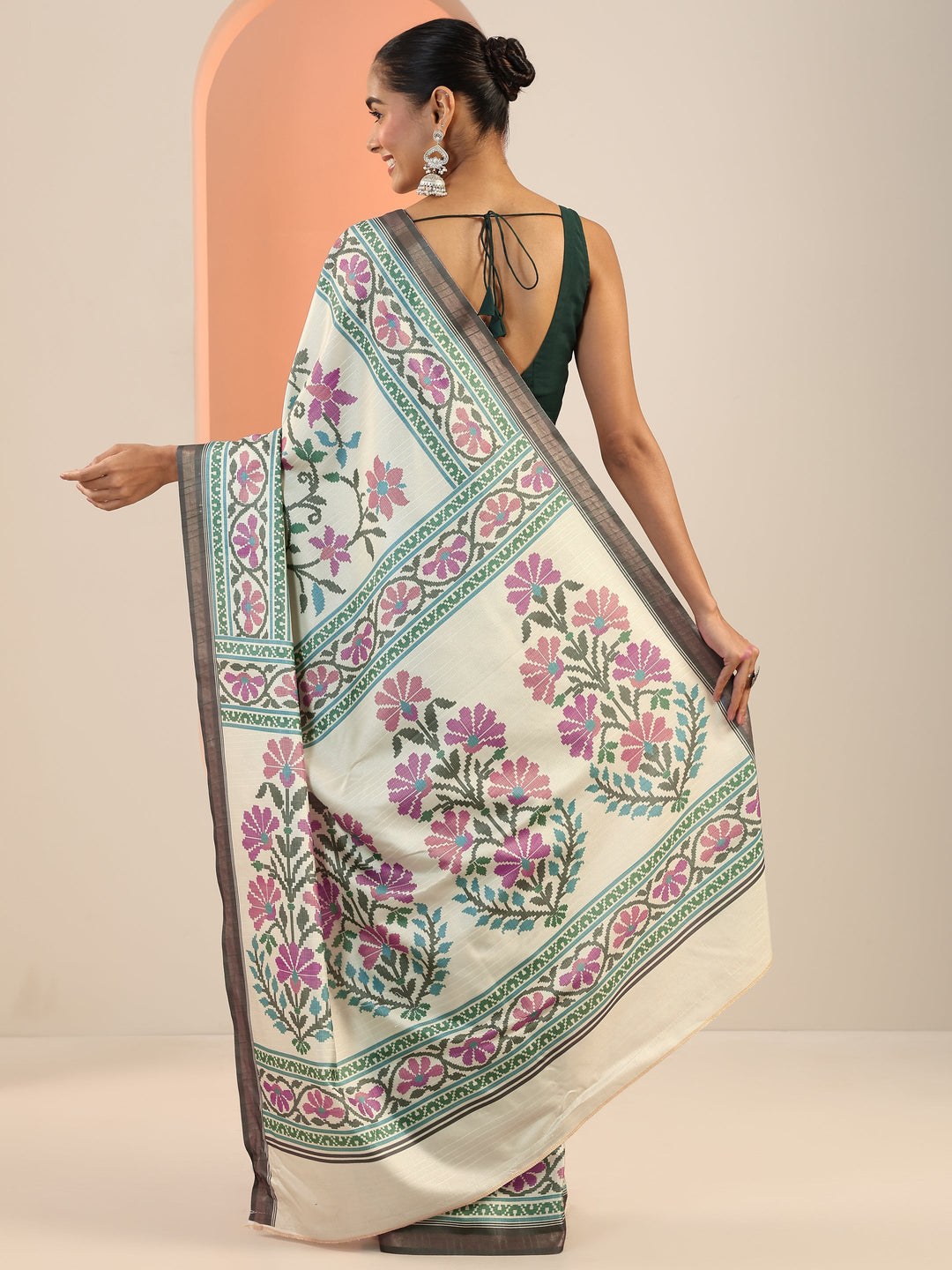  Green Printed Silk Saree With Unstitched Blouse Piece 