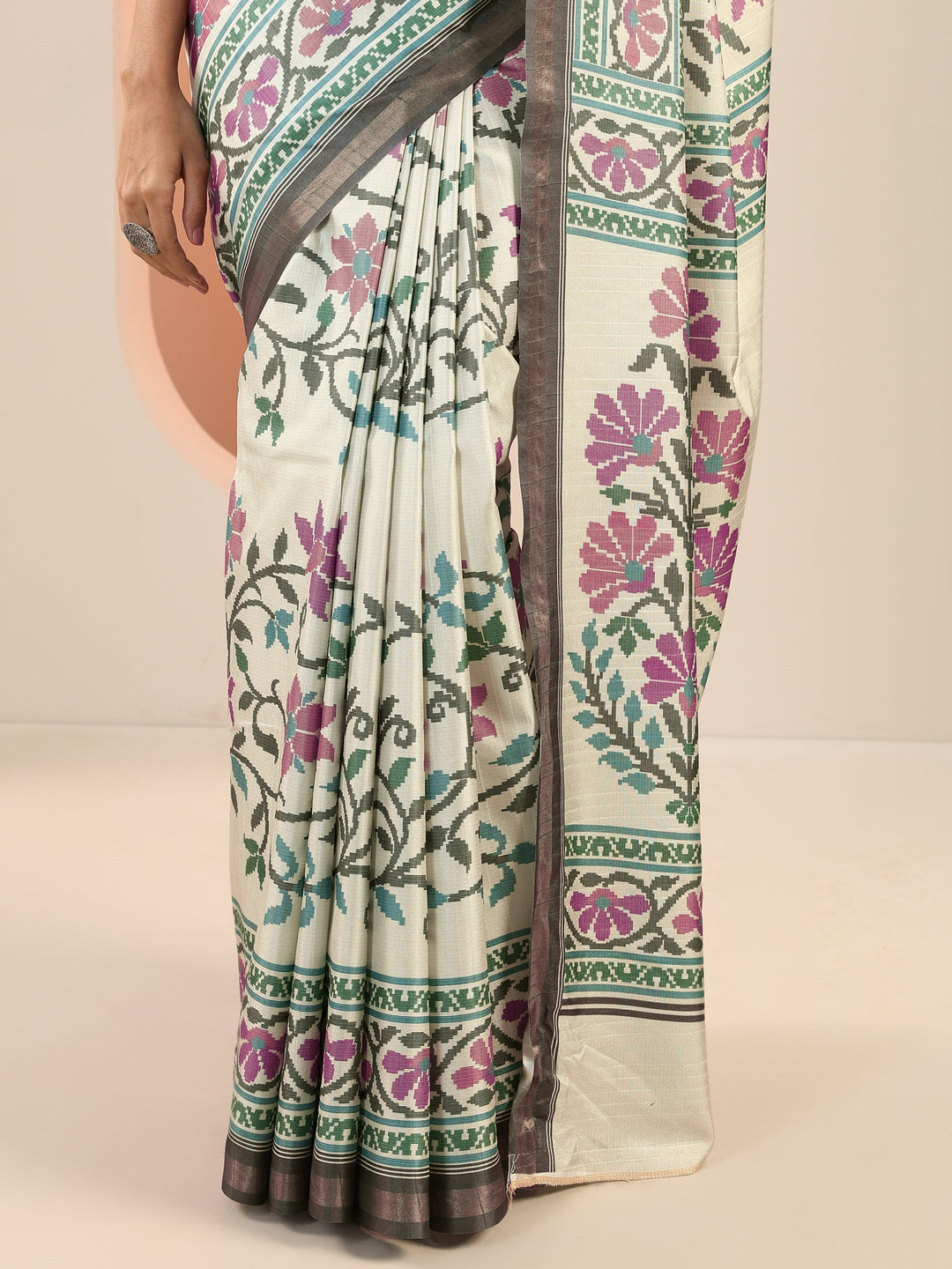  Green Printed Silk Saree With Unstitched Blouse Piece 