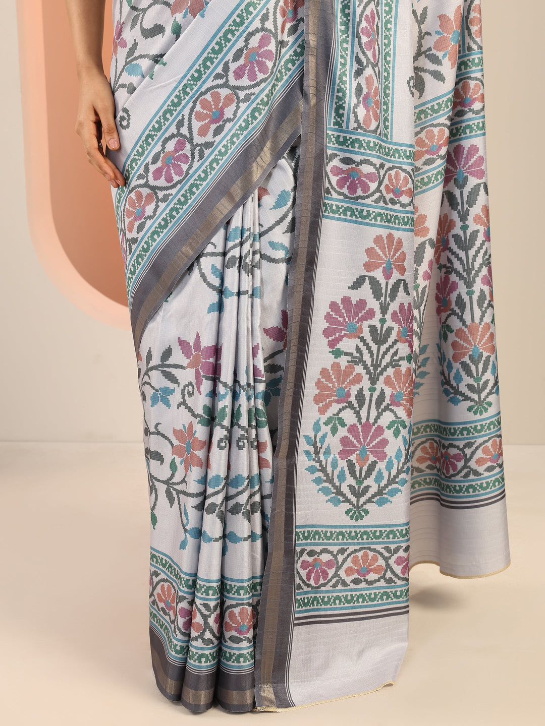  Grey Printed Silk Saree With Unstitched Blouse Piece 