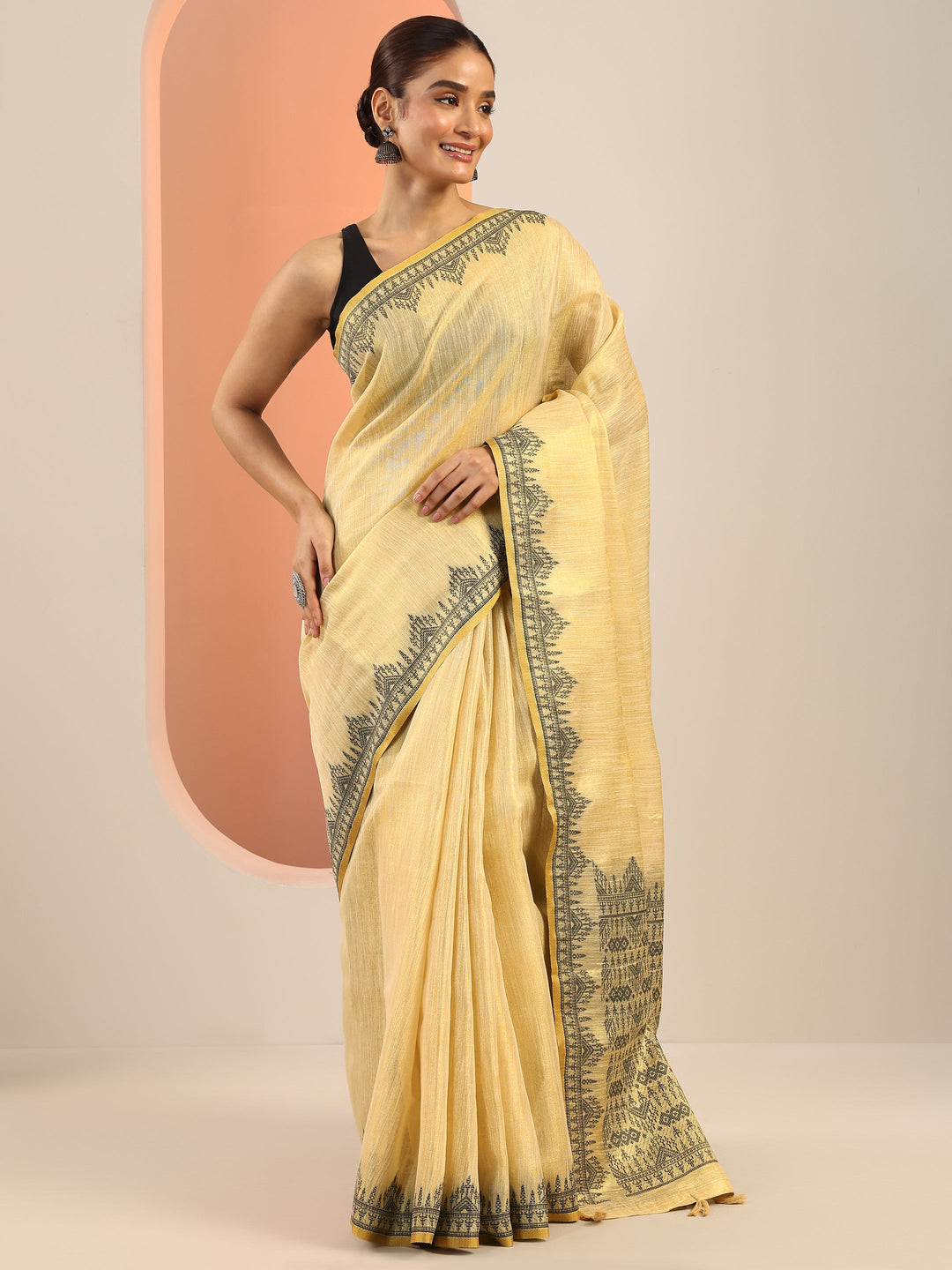  Beige Solid Silk Saree With Unstitched Blouse Piece 