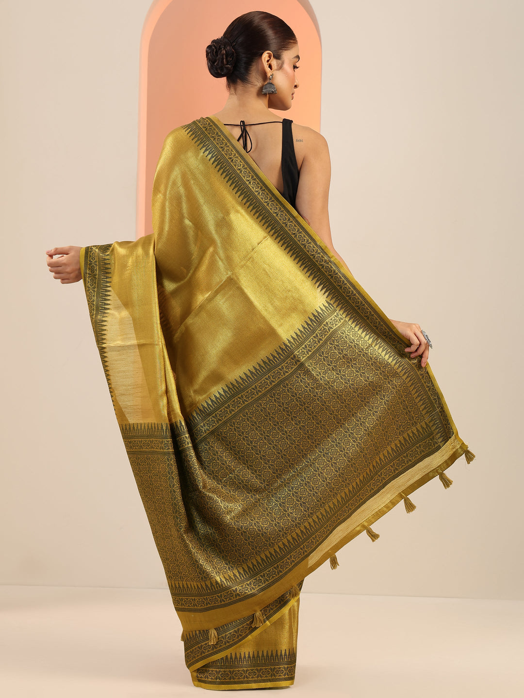  Gold Solid Silk Saree With Unstitched Blouse Piece 