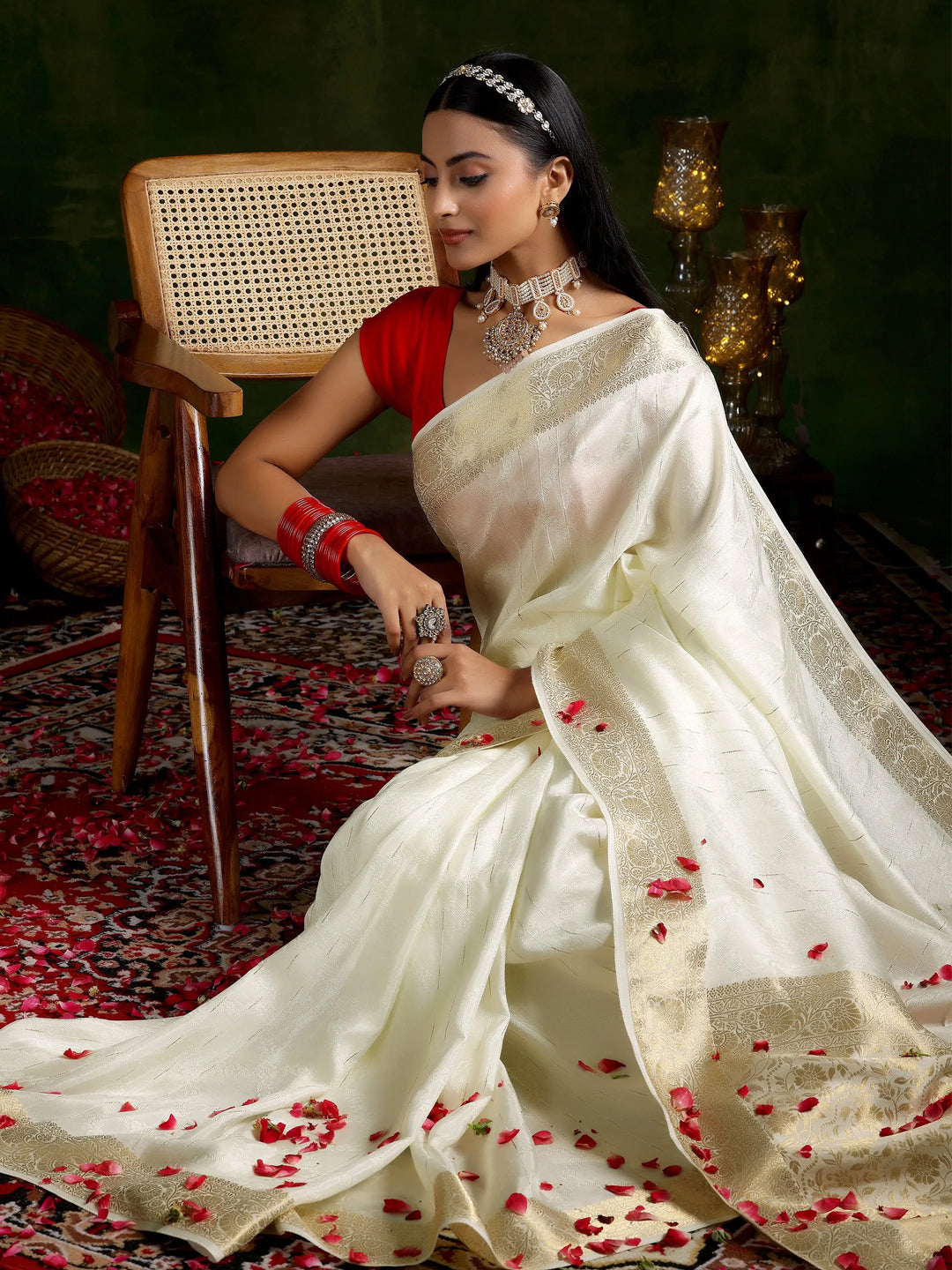 Off White Woven Design Silk Blend Saree With Unstitched Blouse Piece