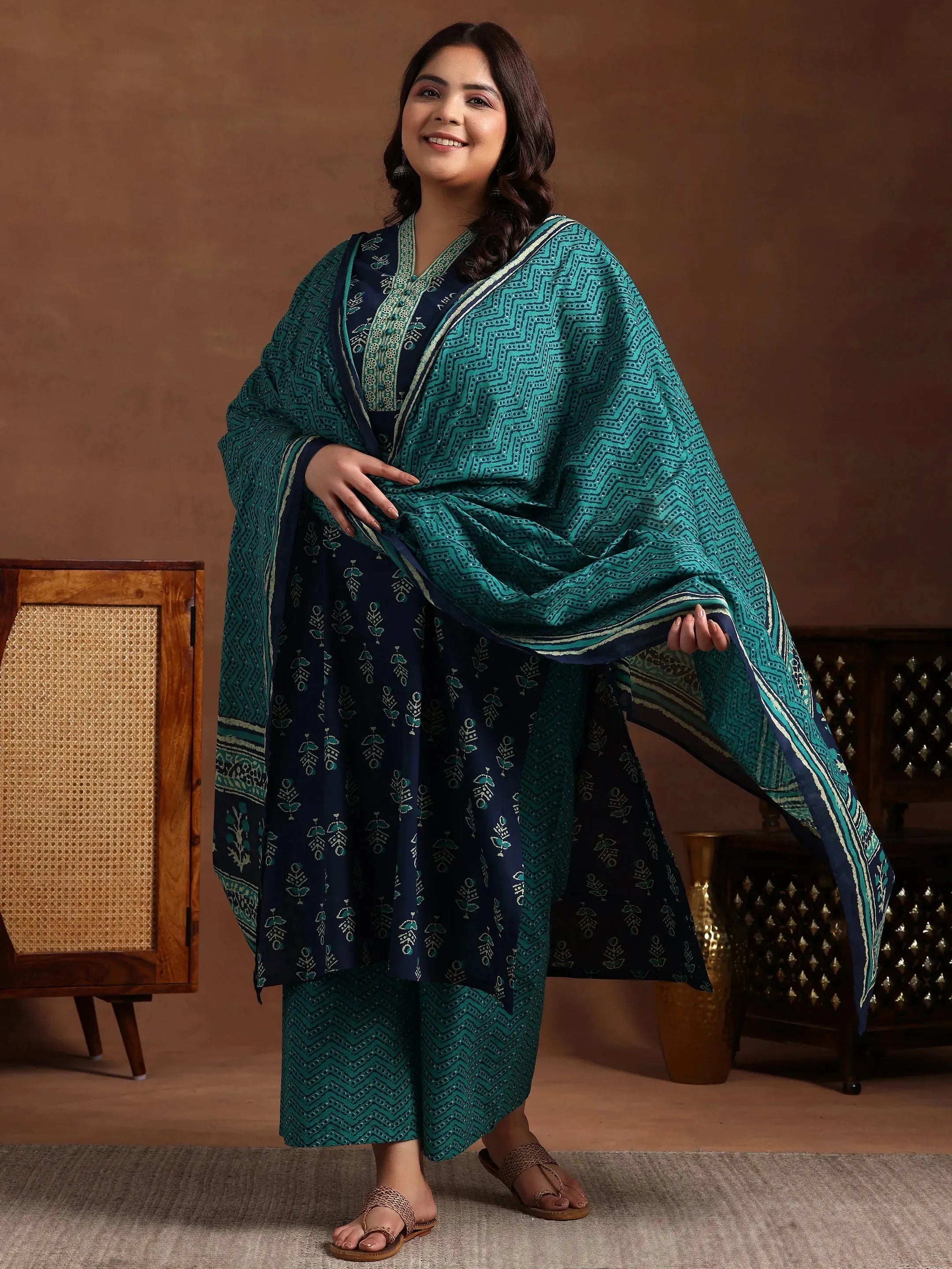 libas Plus Size Blue Printed Cotton Straight Suit With Dupatta-picture-30