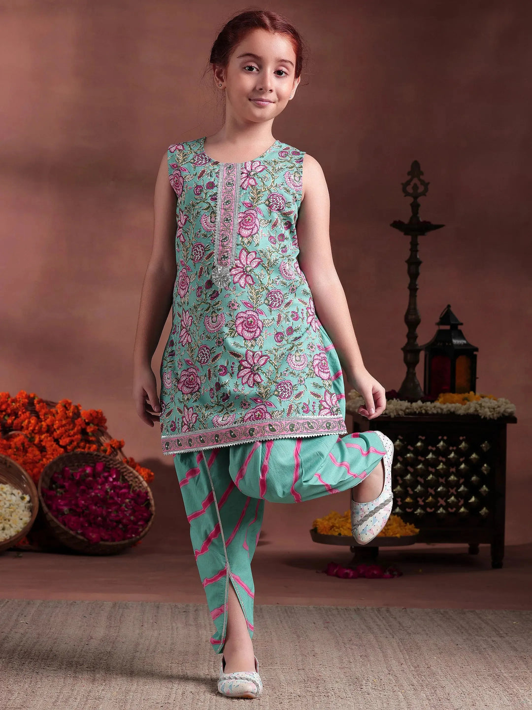  Kids Green Printed Cotton Straight Kurta With Dhoti Pants 