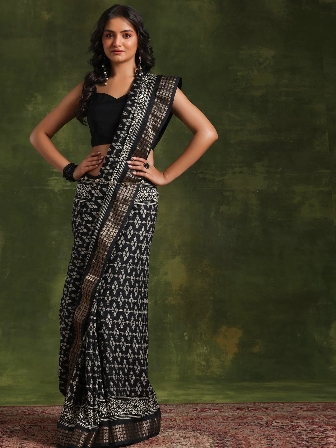 Black Printed Silk Blend Saree With Unstitched Blouse Piece - Libas 