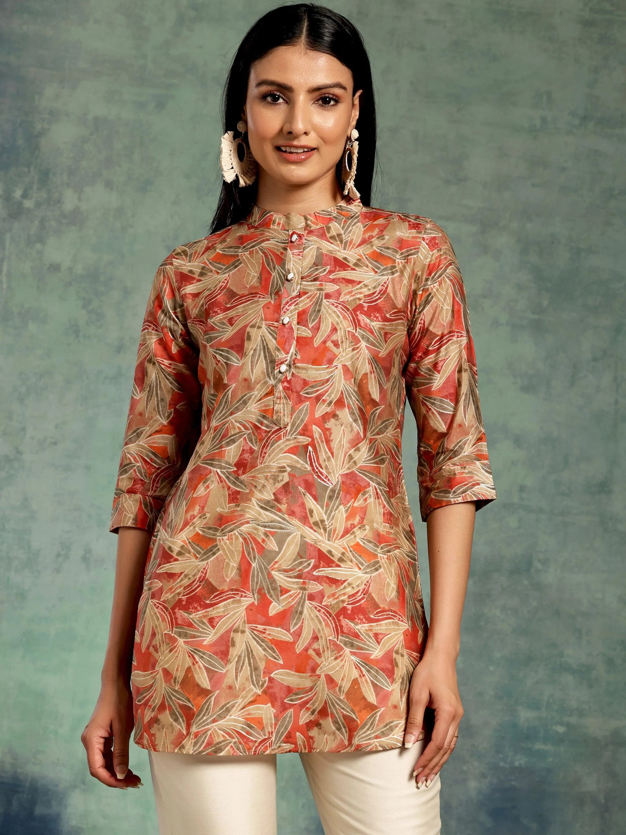 Beige brush paint V neck kurti