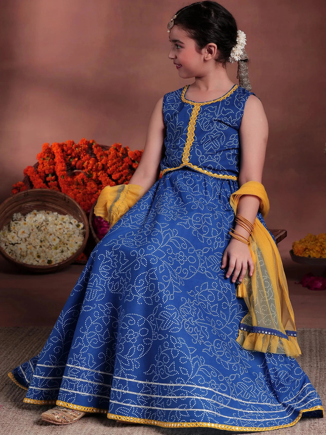 blue garba dress Midnight blue magic for the Garba nights Draped in elegance with our stunning Navratri special lehenga choli featuring: Rich midnight blue flair lehenga with grand volume Intricate mirror work