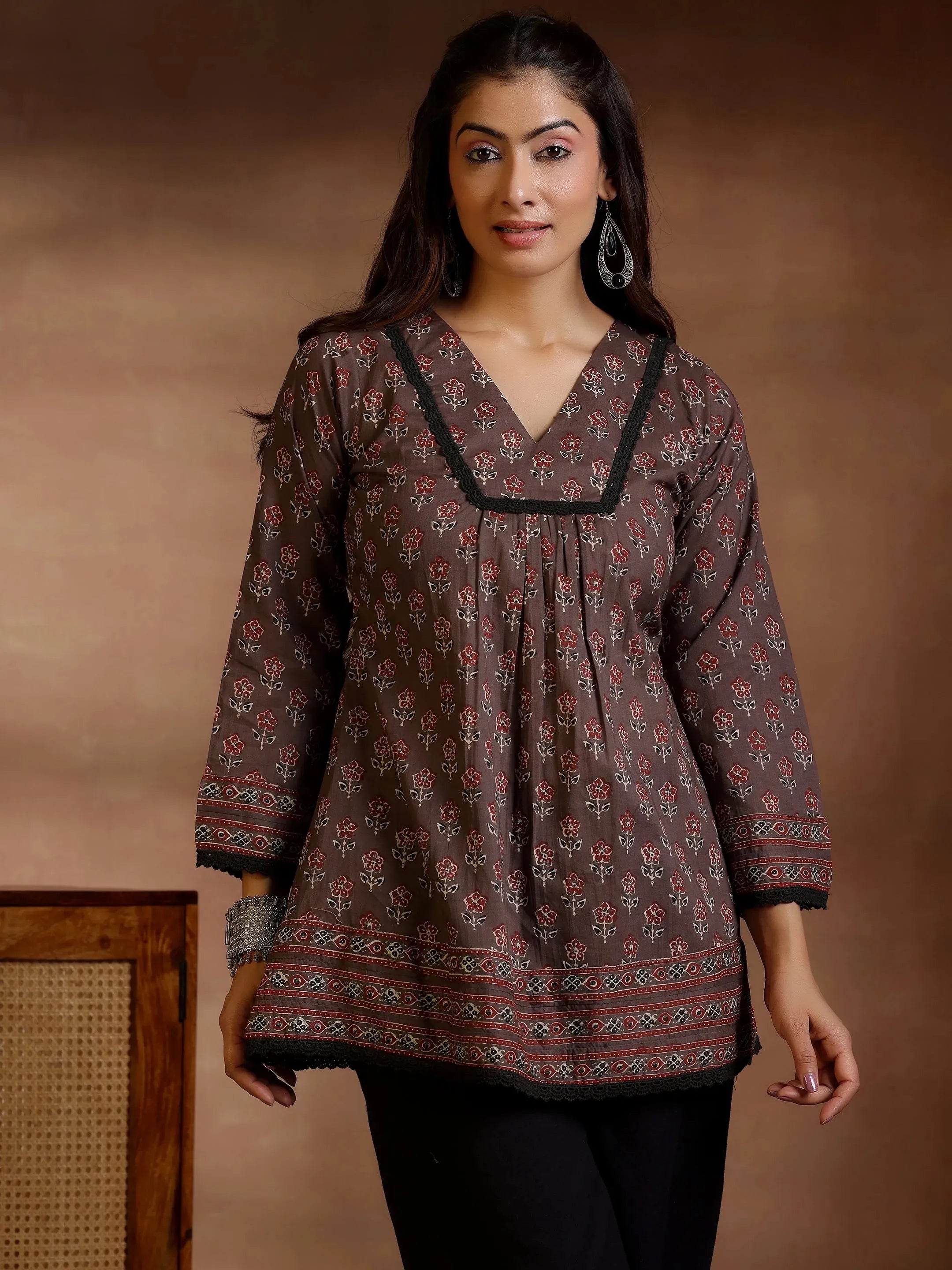 Grey Printed Cotton A-Line Kurti-image-13
