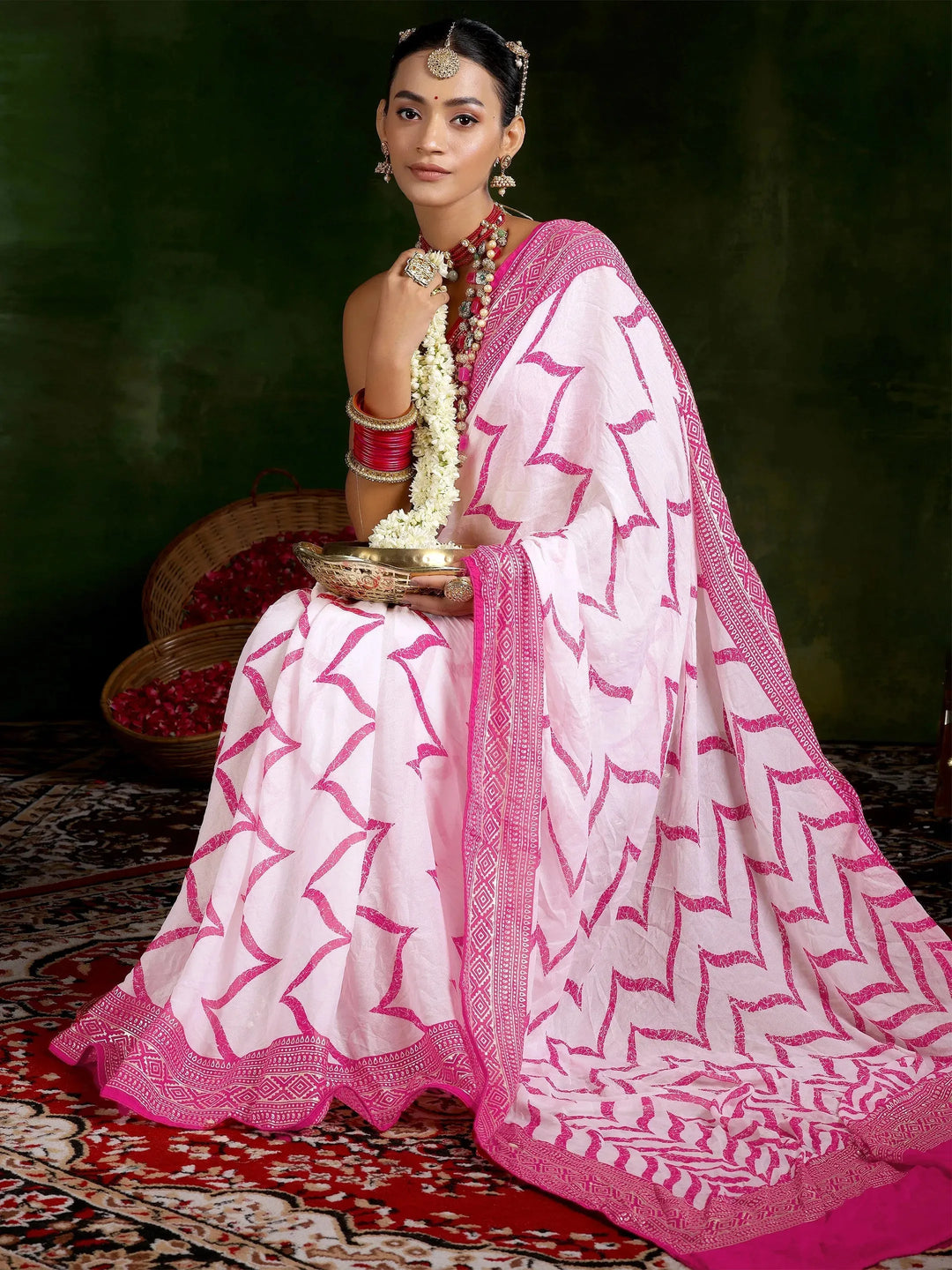  White Printed Chiffon Saree With Unstitched Blouse Piece 