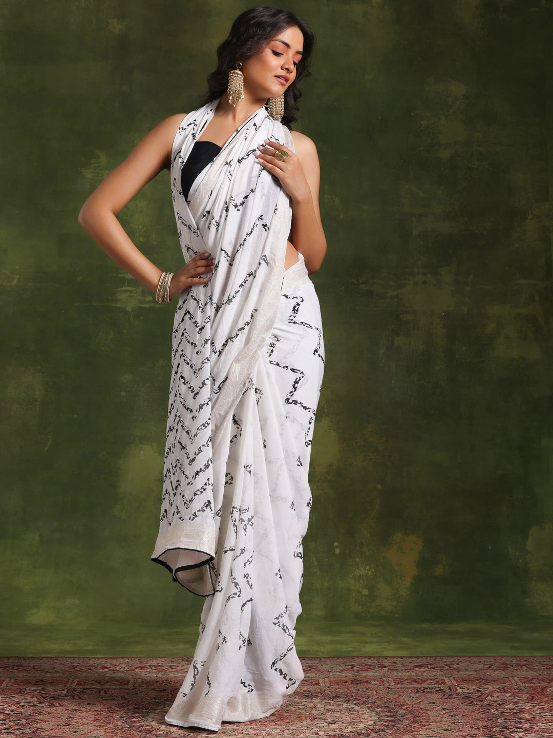 Off White Printed Poly Georgette Saree With Unstitched Blouse Piece - Libas 