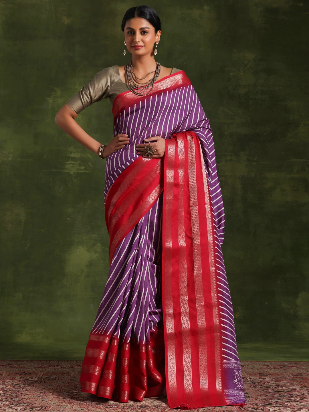 Lavender Printed Silk Blend Saree With Unstitched Blouse Piece - Libas 