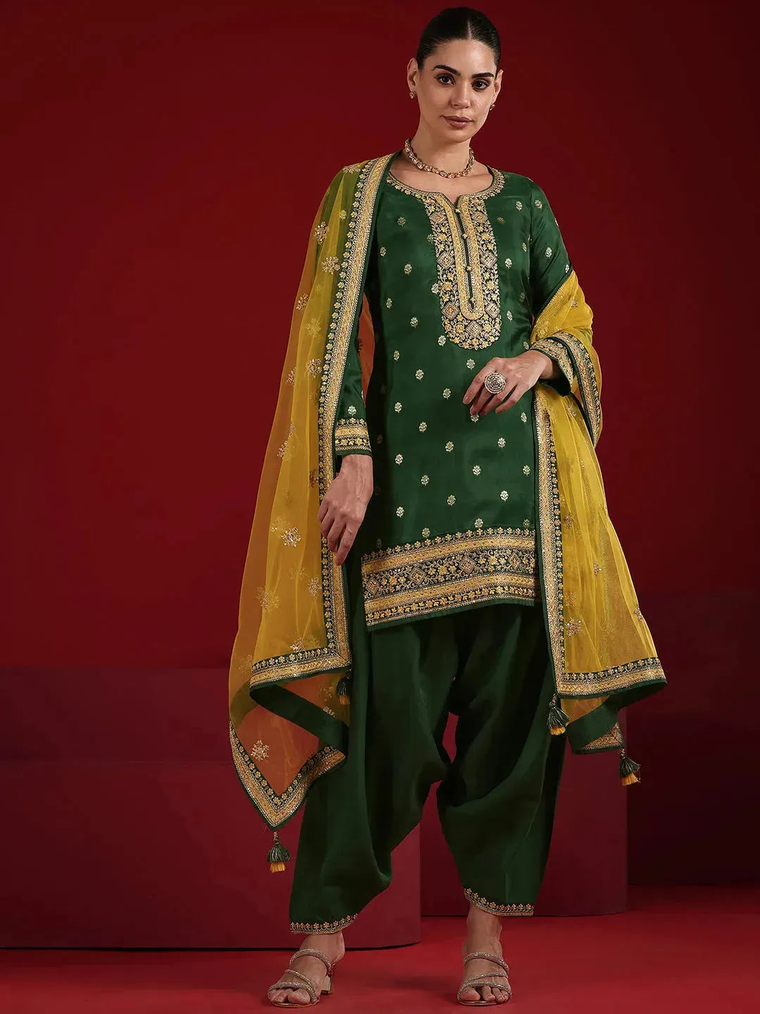  Libas Art Green Embroidered Silk Blend Straight Suit Set With Dupatta 