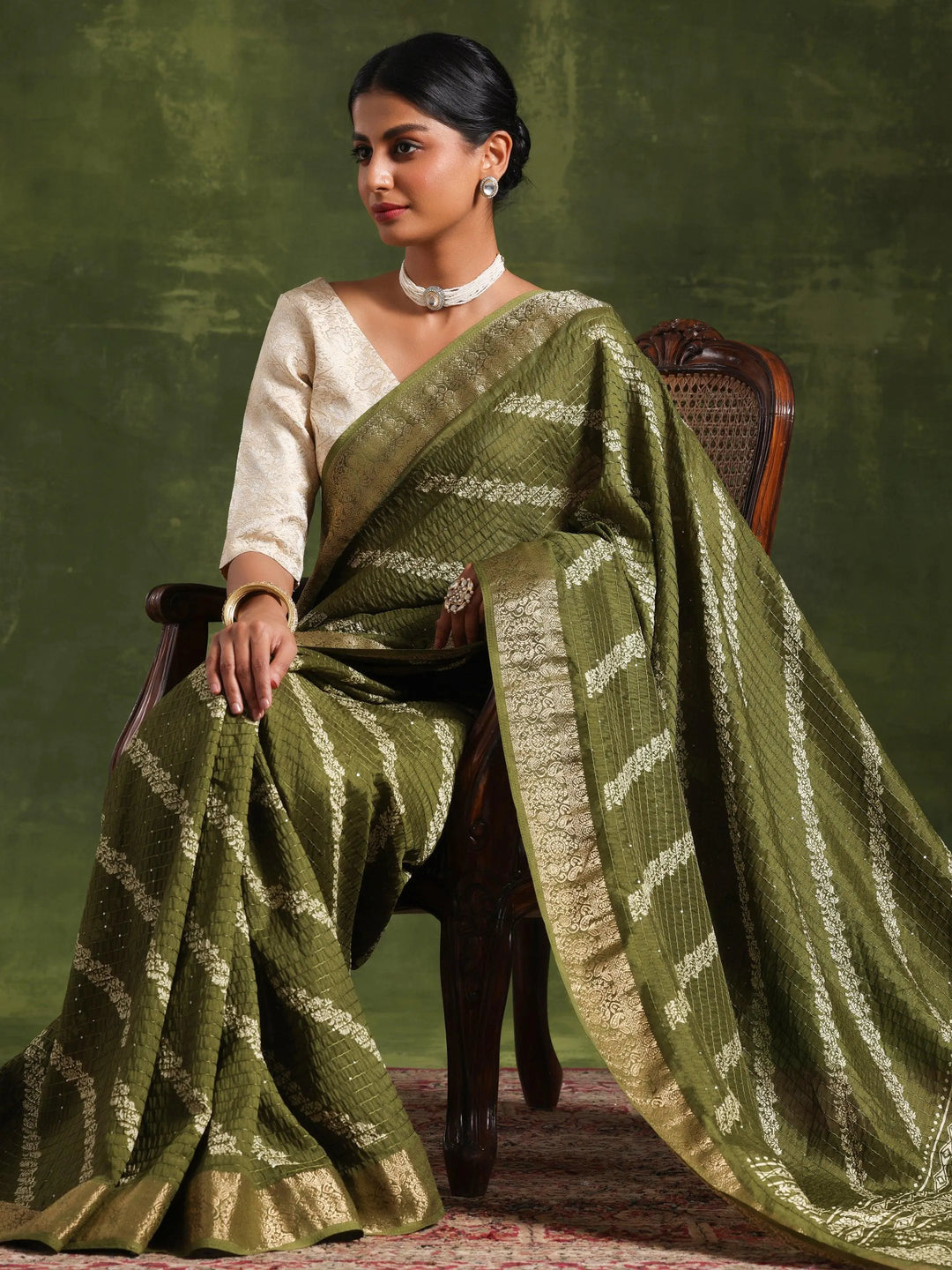 Green Printed Silk Blend Saree With Unstitched Blouse Piece - Libas 