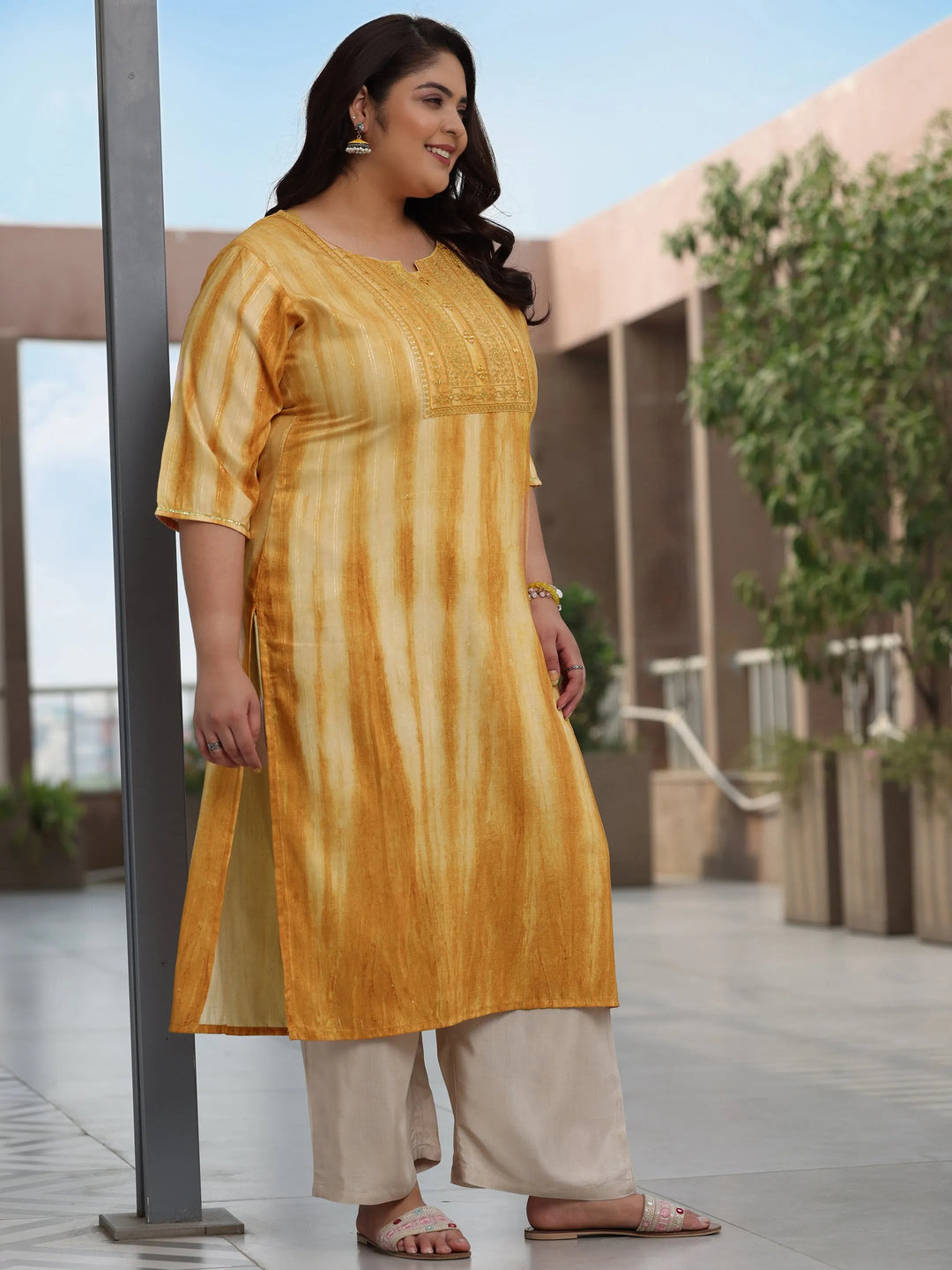  Plus Size Mustard Printed Cotton Straight Kurta 