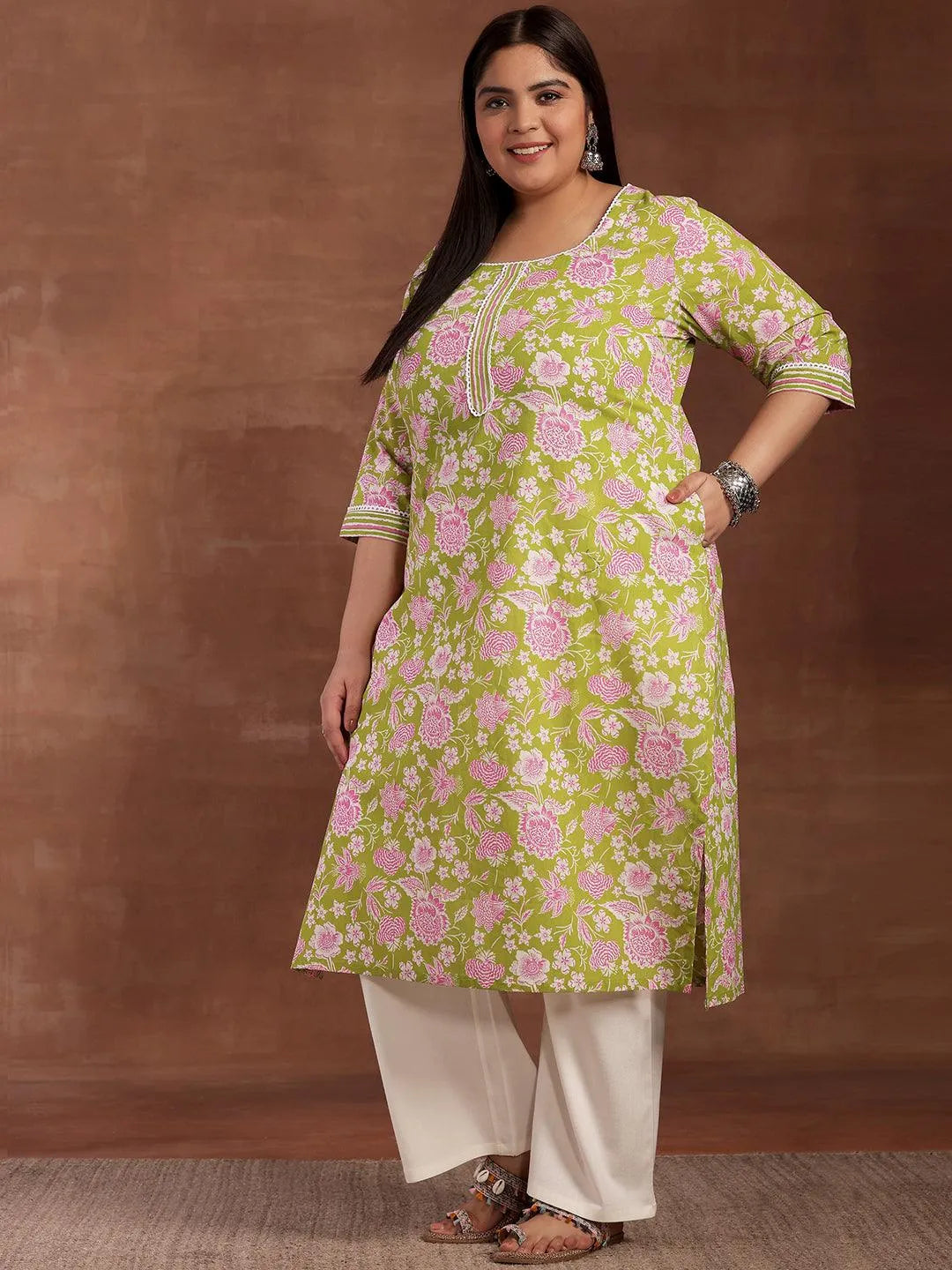 Plus Size Green Printed Cotton Kurta - Libas 