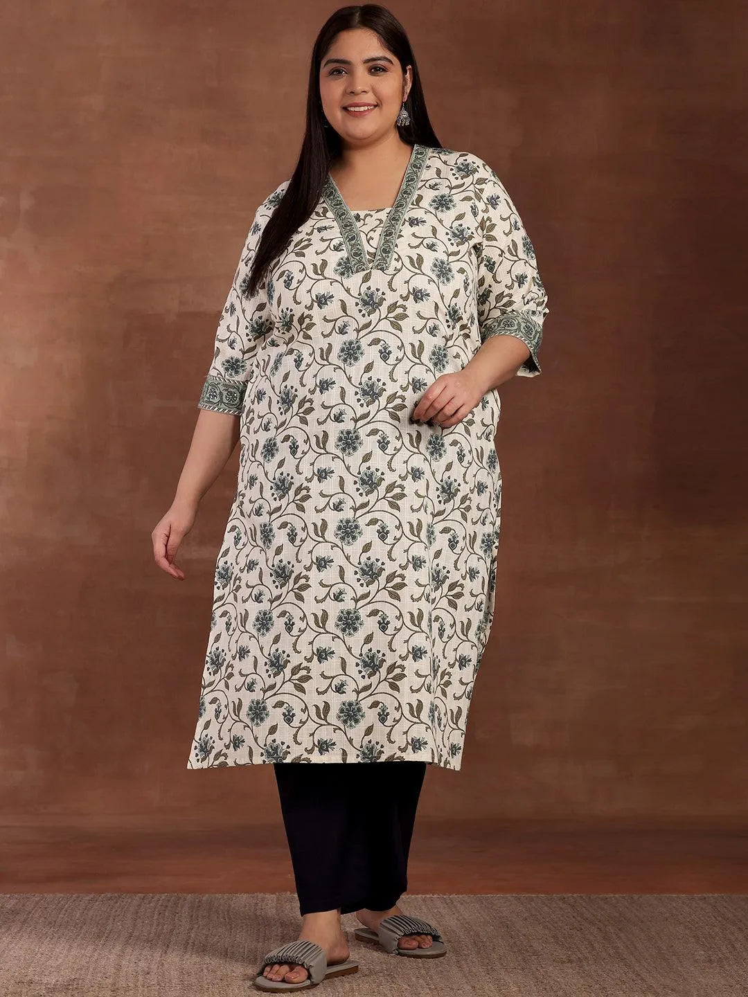 Plus Size Off White Printed Cotton Kurta - Libas 