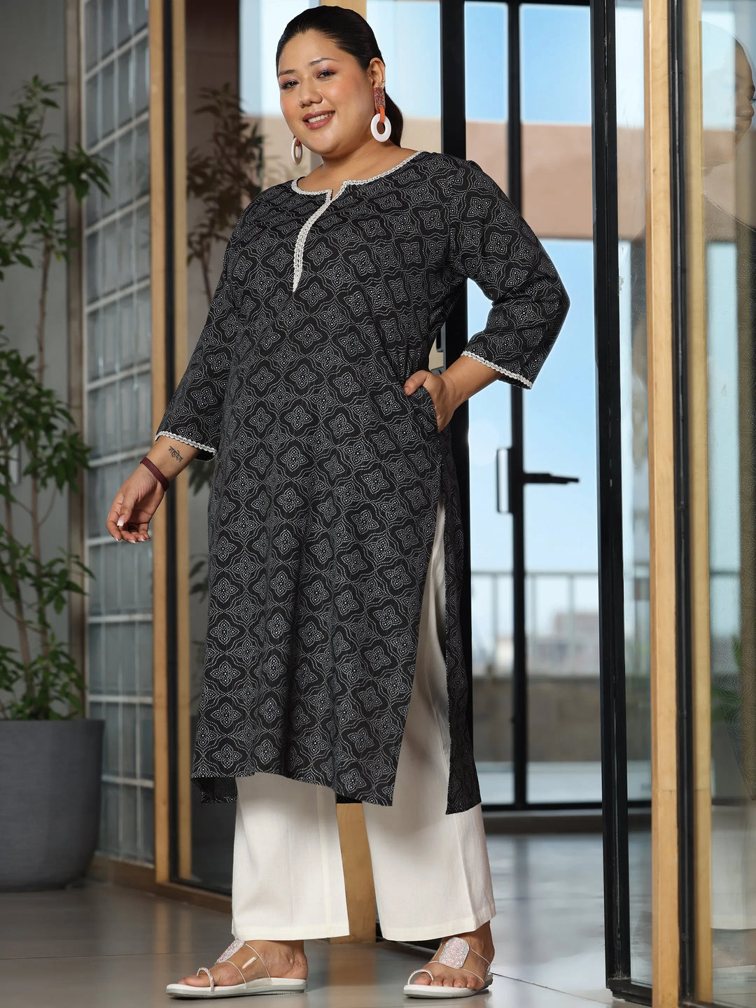  Plus Size Black Printed Cotton Straight Kurta 