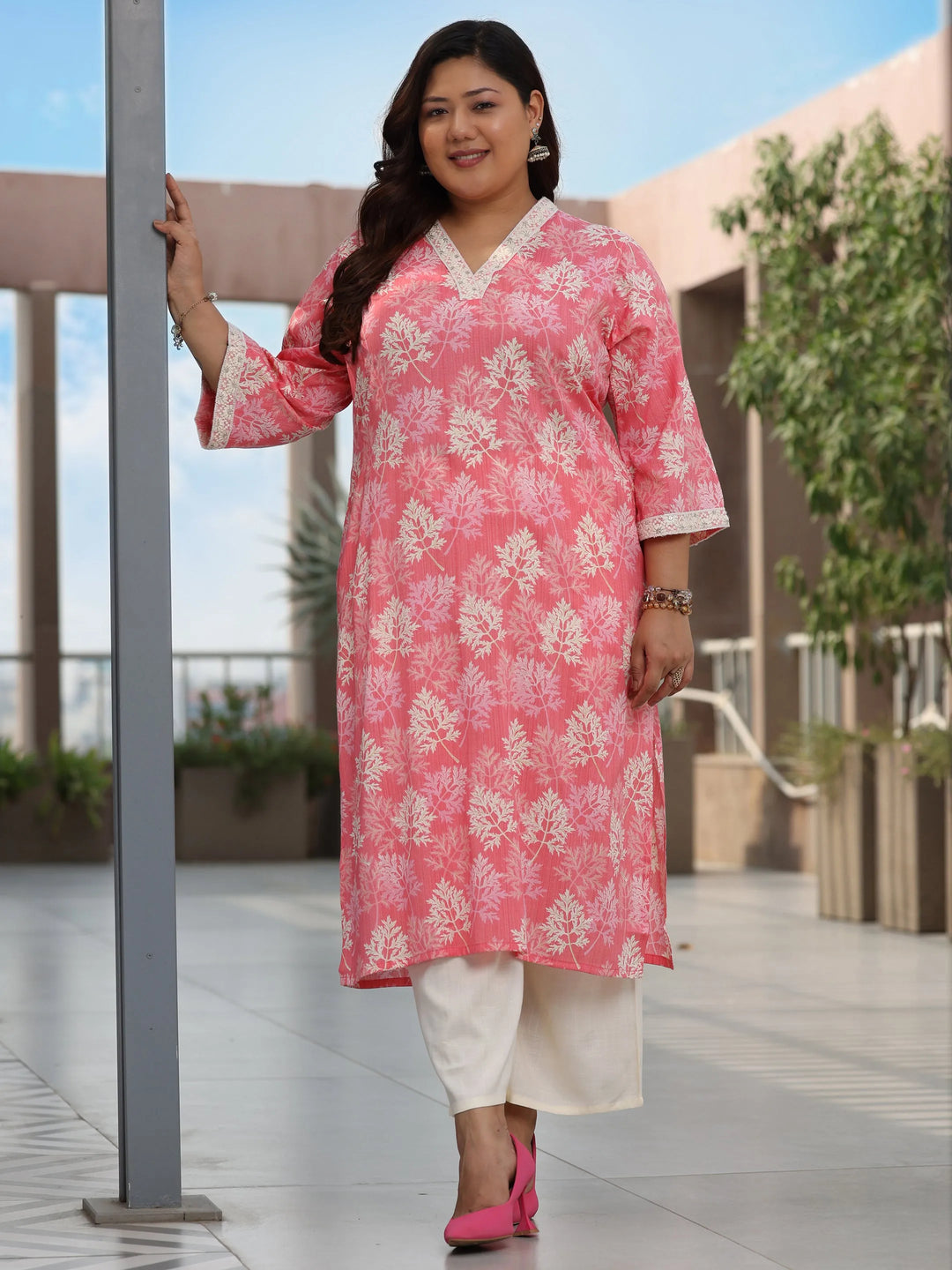  Plus Size Pink Printed Cotton Straight Kurta 