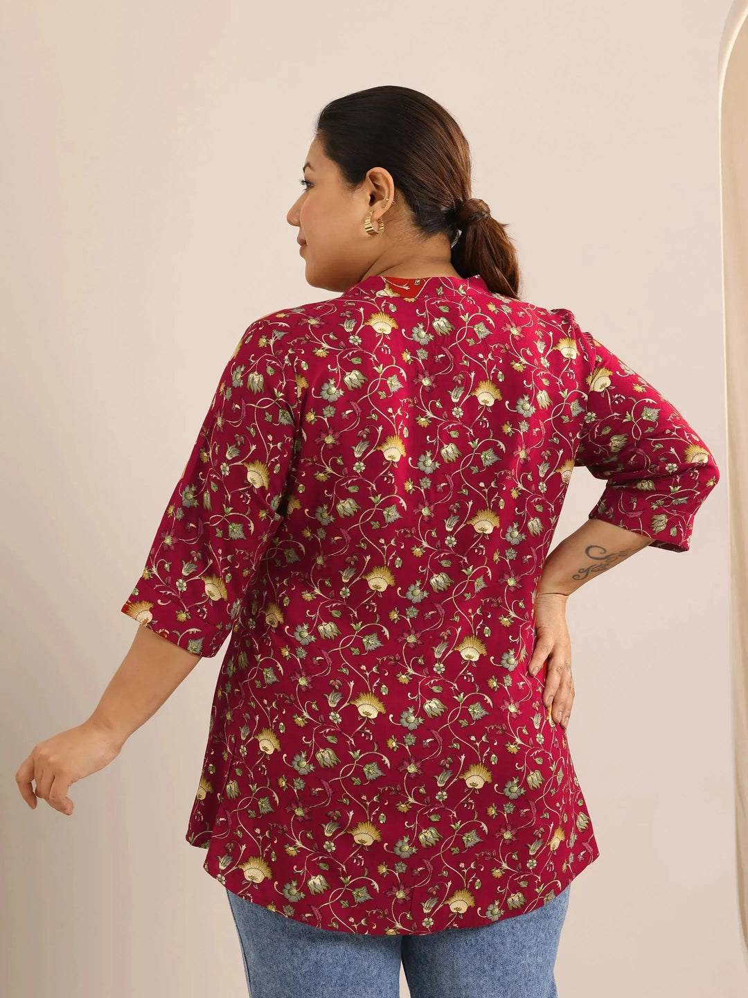  Plus Size Red Printed Viscose Rayon Straight Short Kurti 