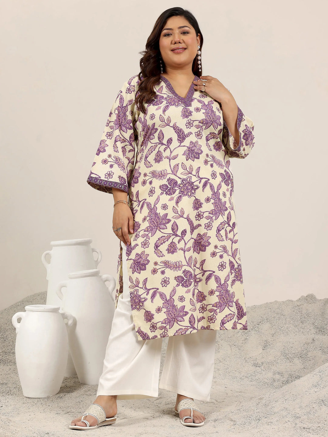  Plus Size Off White Printed Cotton Kurta 