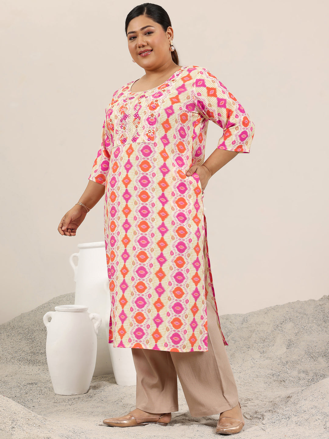  Plus Size Off White Printed Silk Blend Kurta 