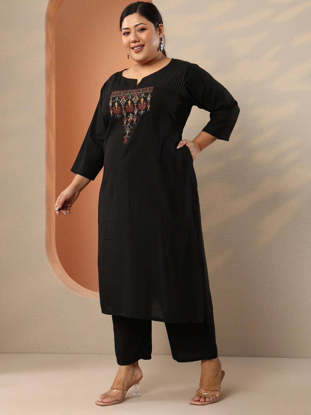  Plus Size Black Embroidered Silk Blend Straight Kurta 