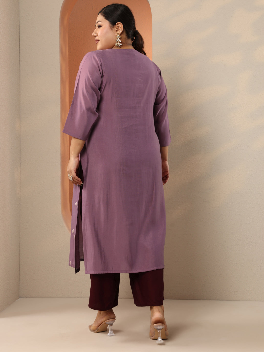  Plus Size Mauve Embroidered Silk Blend Straight Kurta 