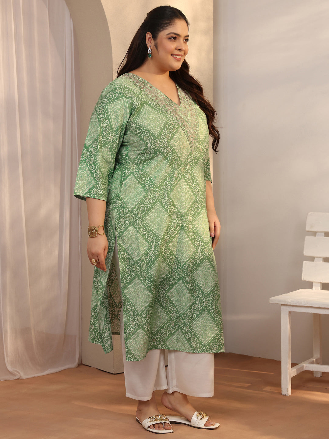  Plus Size Green Bandhani Printed Silk Blend Straight Kurta 