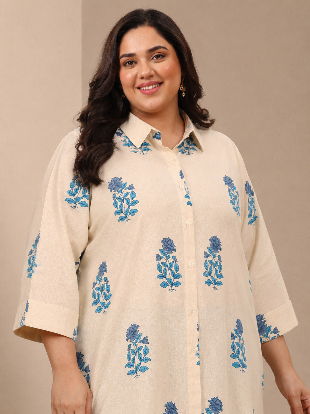  Plus Size Off White Floral Printed Cotton Shirt 