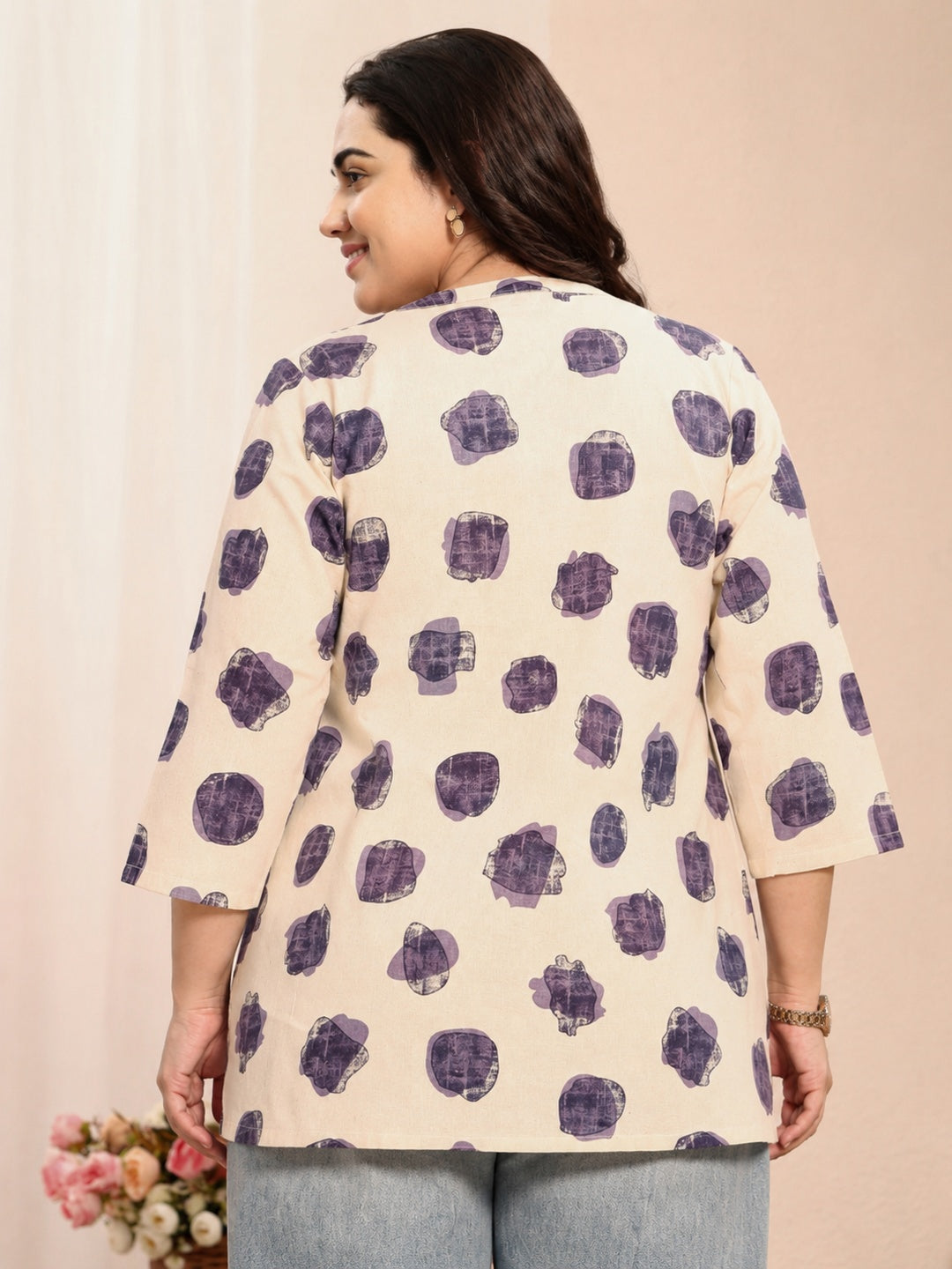  Plus Size Off White Geometric Printed Cotton Shirt 