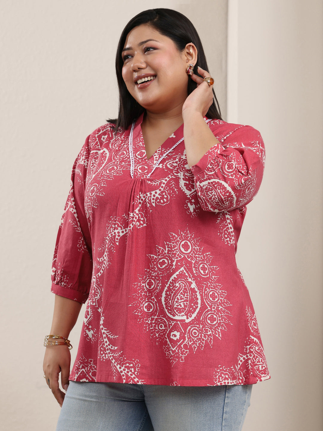  Plus Size Red Floral Printed Cotton Straight Short Kurti 