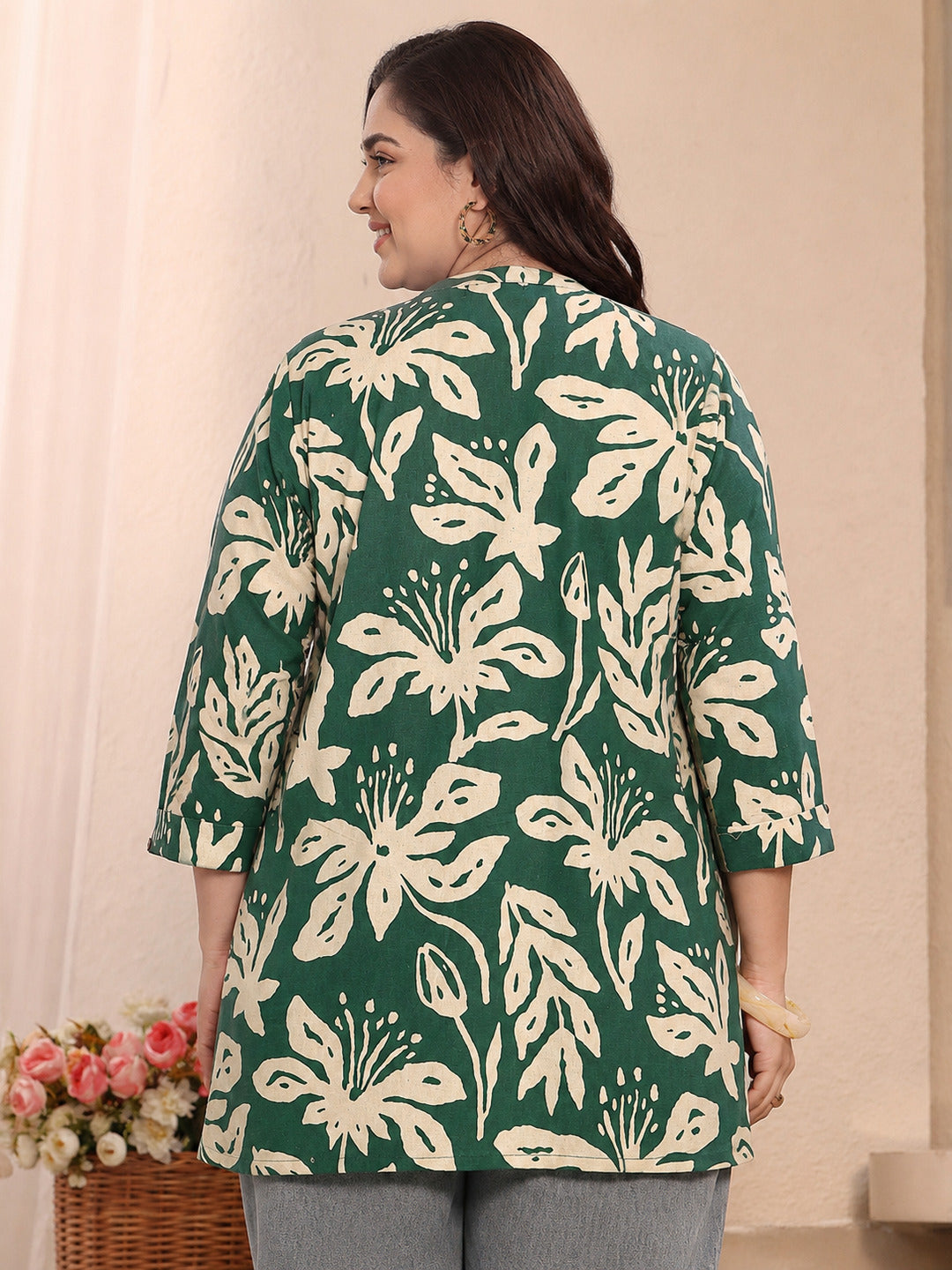  Plus Size Green Floral Printed Cotton Straight Short Kurti 