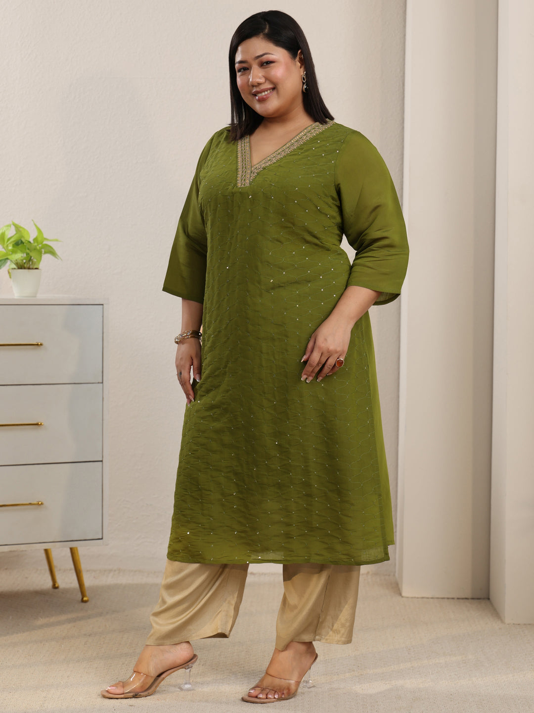  Plus Size Green Embellished Chanderi Cotton Straight Kurta 