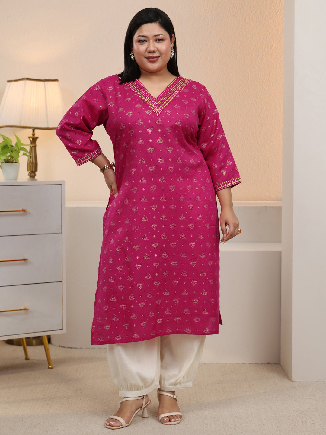  Plus Size Pink Ethnic Motifs Printed Cotton Blend Straight Kurta 
