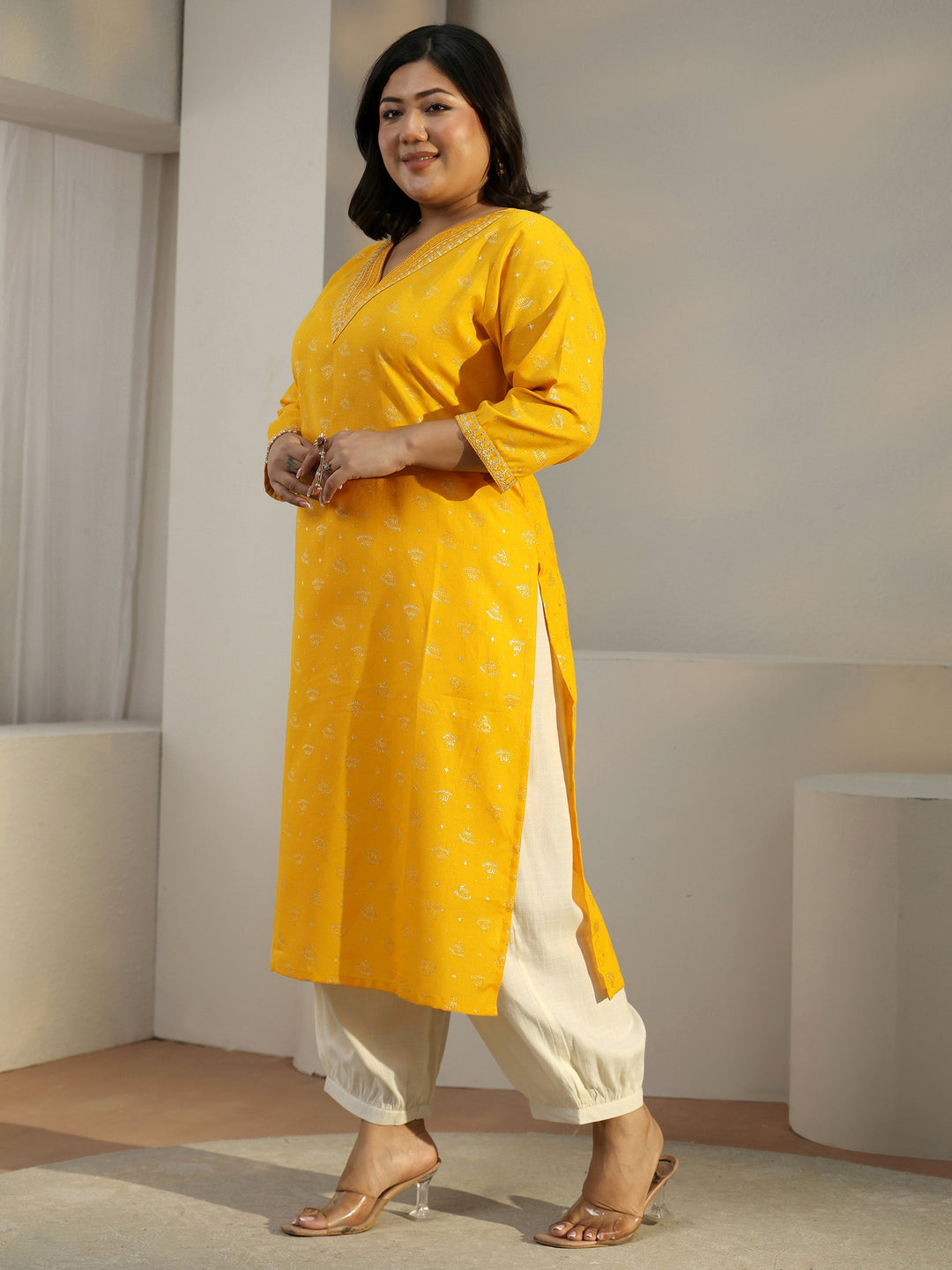  Plus Size Yellow Ethnic Motifs Printed Cotton Blend Straight Kurta 