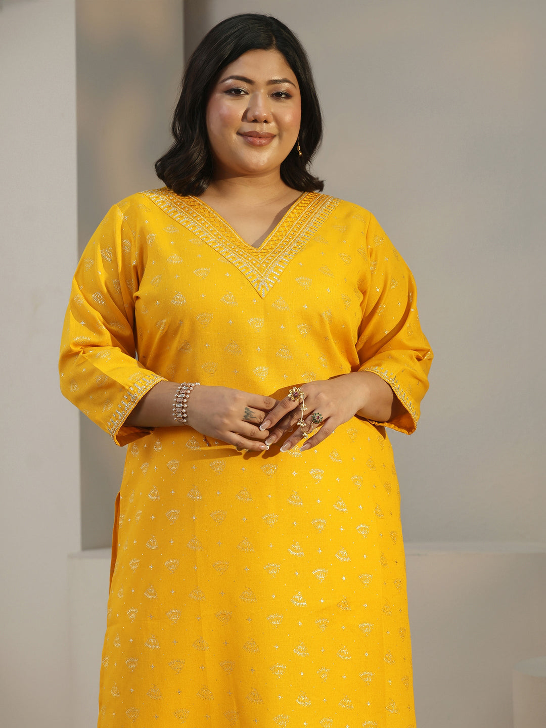  Plus Size Yellow Ethnic Motifs Printed Cotton Blend Straight Kurta 