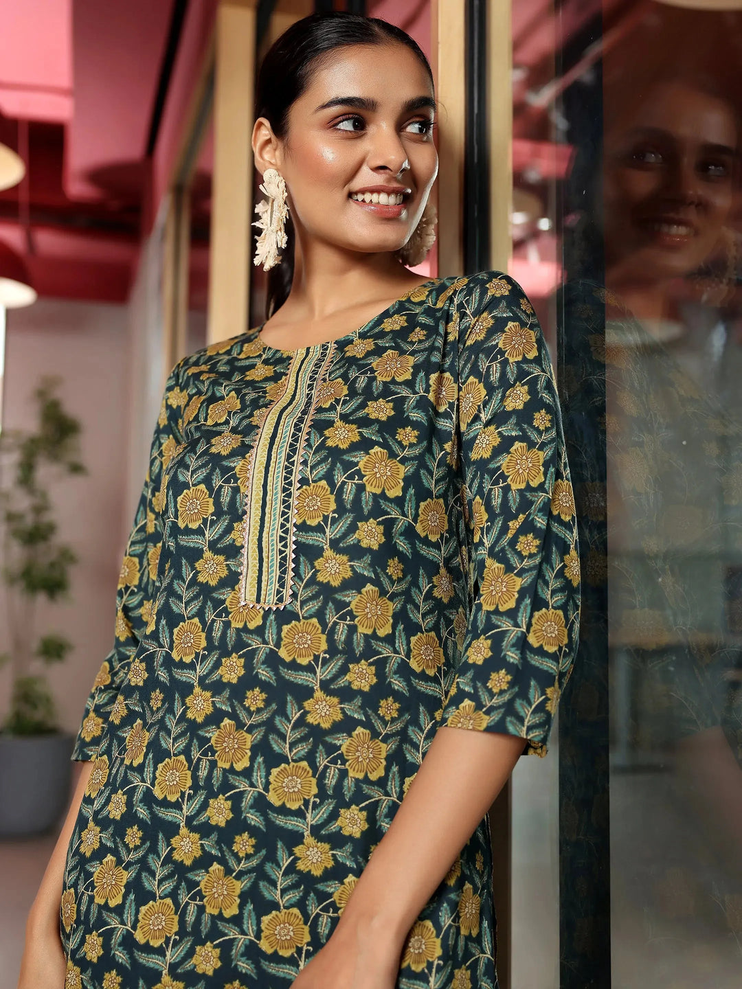  Green Printed Cotton Straight Kurta Set 