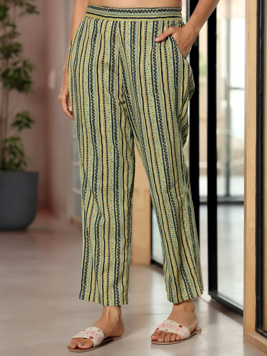  Green Printed Cotton Straight Kurta Set 